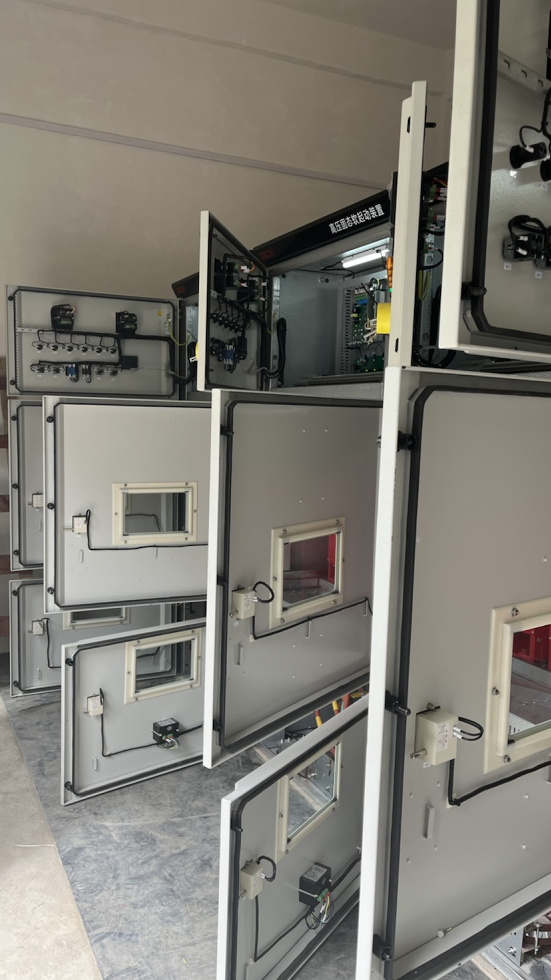 CMV高壓軟起動器配套礦山機械服務砂石骨料行業(圖3)